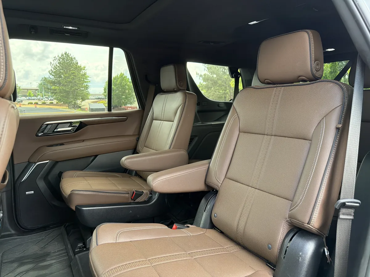 2025 Chevrolet Tahoe High Country thumbnail 8