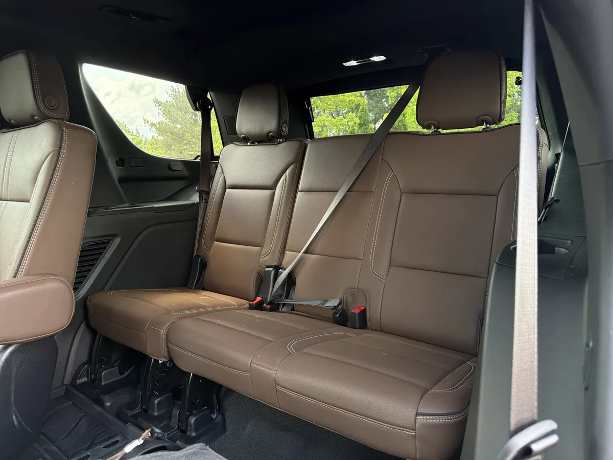 2025 Chevrolet Tahoe High Country thumbnail 9