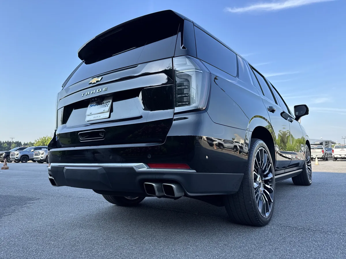 2025 Chevrolet Tahoe High Country thumbnail 9