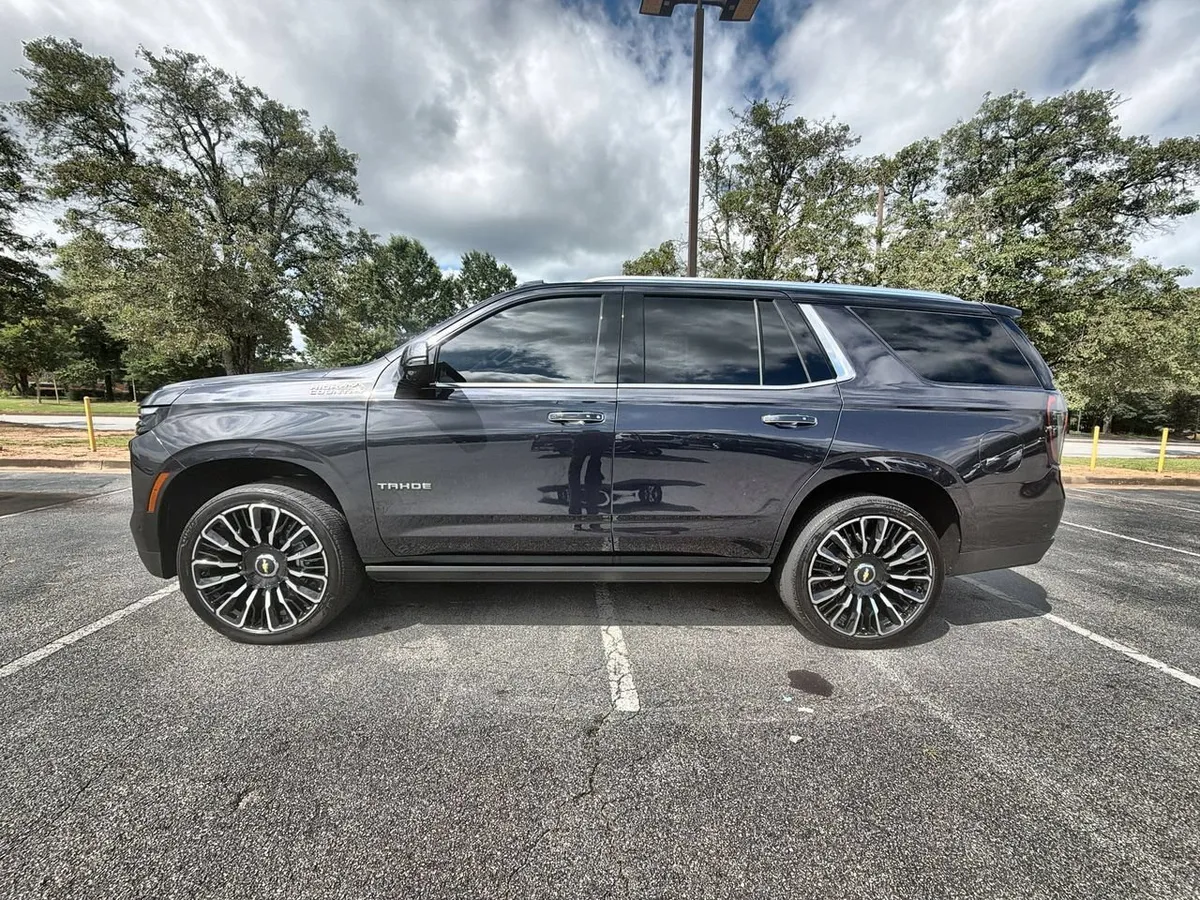 2025 Chevrolet Tahoe High Country thumbnail 5