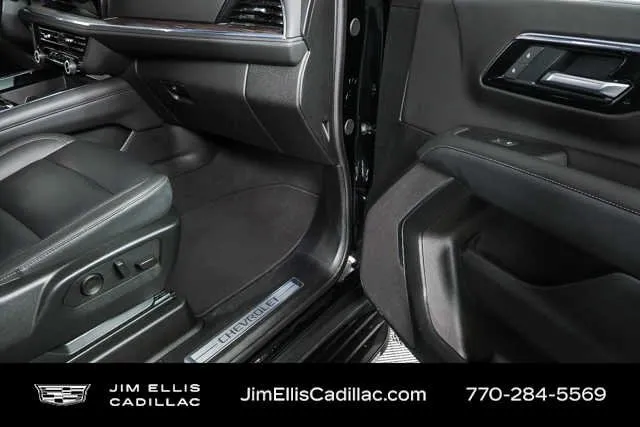 2025 Chevrolet Tahoe LT thumbnail 23