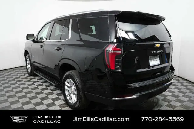 2025 Chevrolet Tahoe LT thumbnail 30