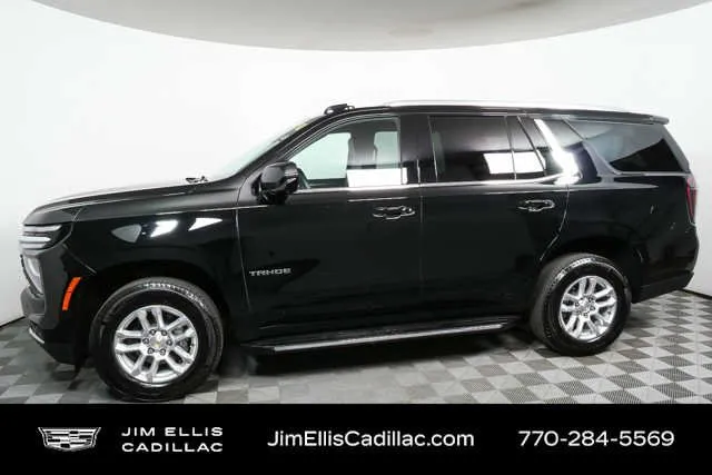 2025 Chevrolet Tahoe LT thumbnail 31