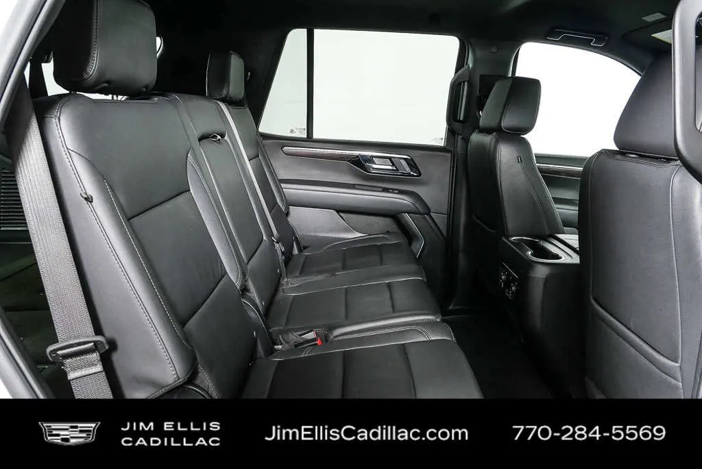 2025 Chevrolet Tahoe LT thumbnail 21