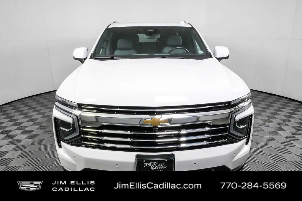 2025 Chevrolet Tahoe LT thumbnail 26