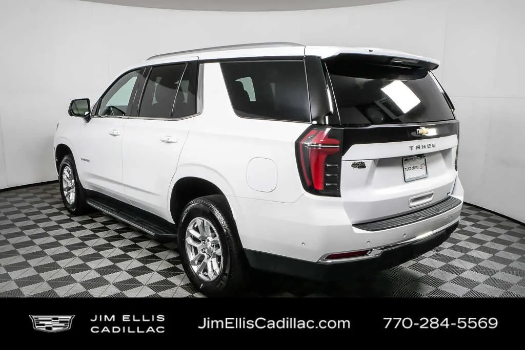 2025 Chevrolet Tahoe LT thumbnail 28