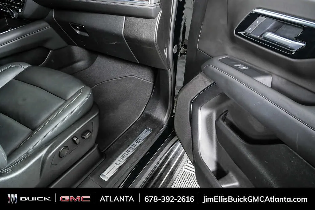 2025 Chevrolet Tahoe LT thumbnail 24