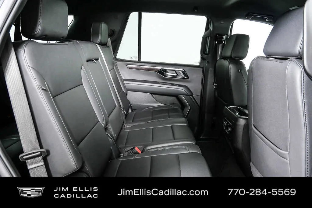 2025 Chevrolet Tahoe LT thumbnail 21