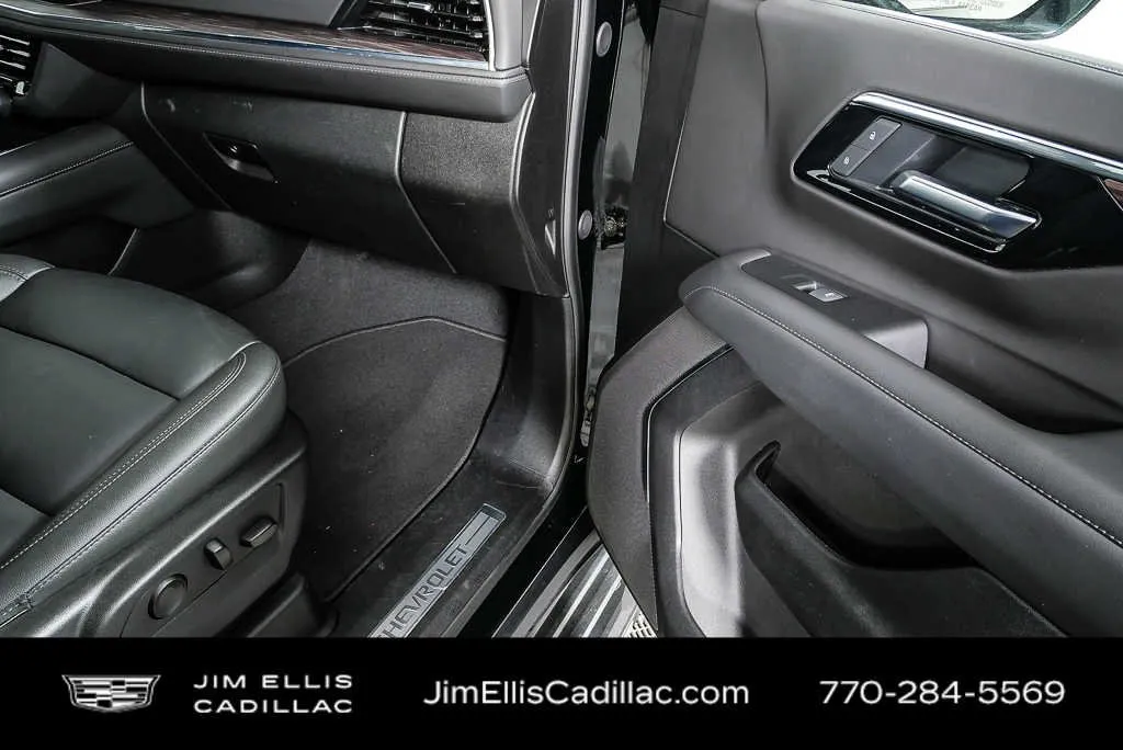 2025 Chevrolet Tahoe LT thumbnail 24