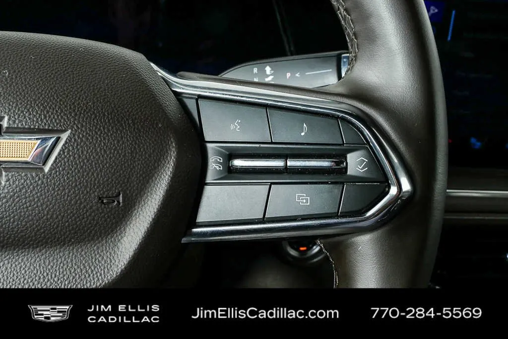 2025 Chevrolet Tahoe LT thumbnail 11