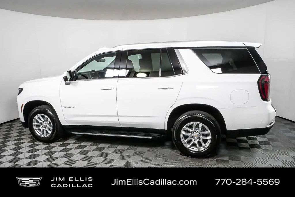 2025 Chevrolet Tahoe LT thumbnail 29