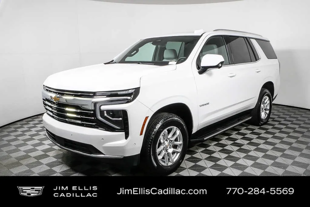 2025 Chevrolet Tahoe LT thumbnail 24