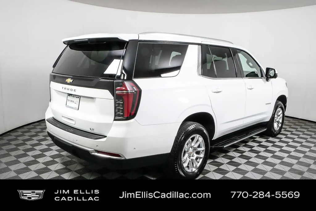 2025 Chevrolet Tahoe LT thumbnail 3