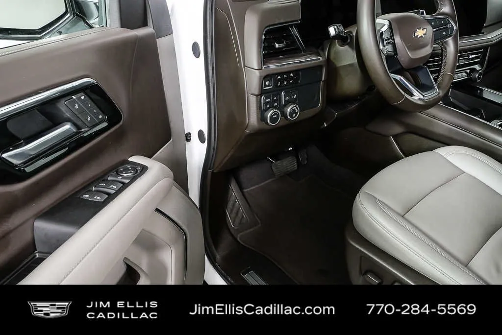 2025 Chevrolet Tahoe LT thumbnail 7