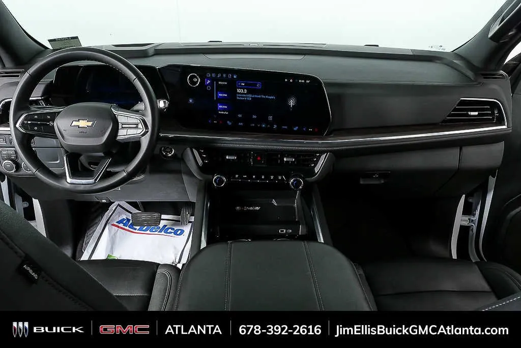 2025 Chevrolet Tahoe LT thumbnail 18
