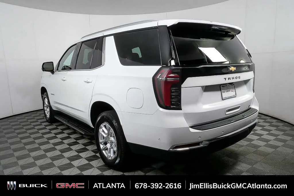 2025 Chevrolet Tahoe LT thumbnail 28
