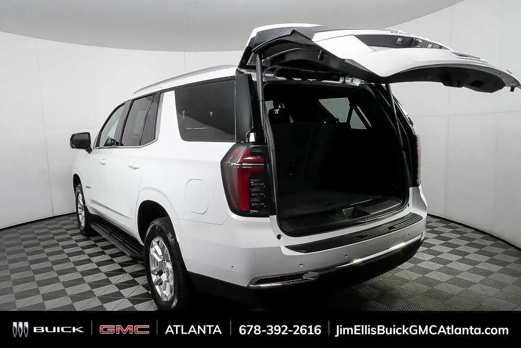 2025 Chevrolet Tahoe LT thumbnail 33