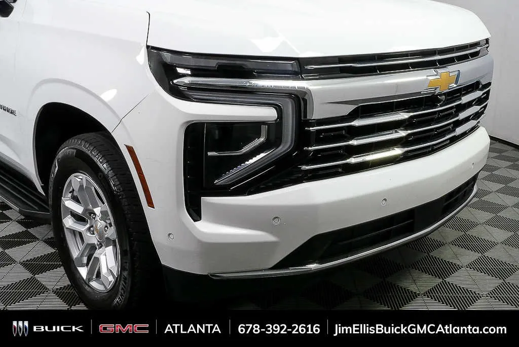 2025 Chevrolet Tahoe LT thumbnail 38