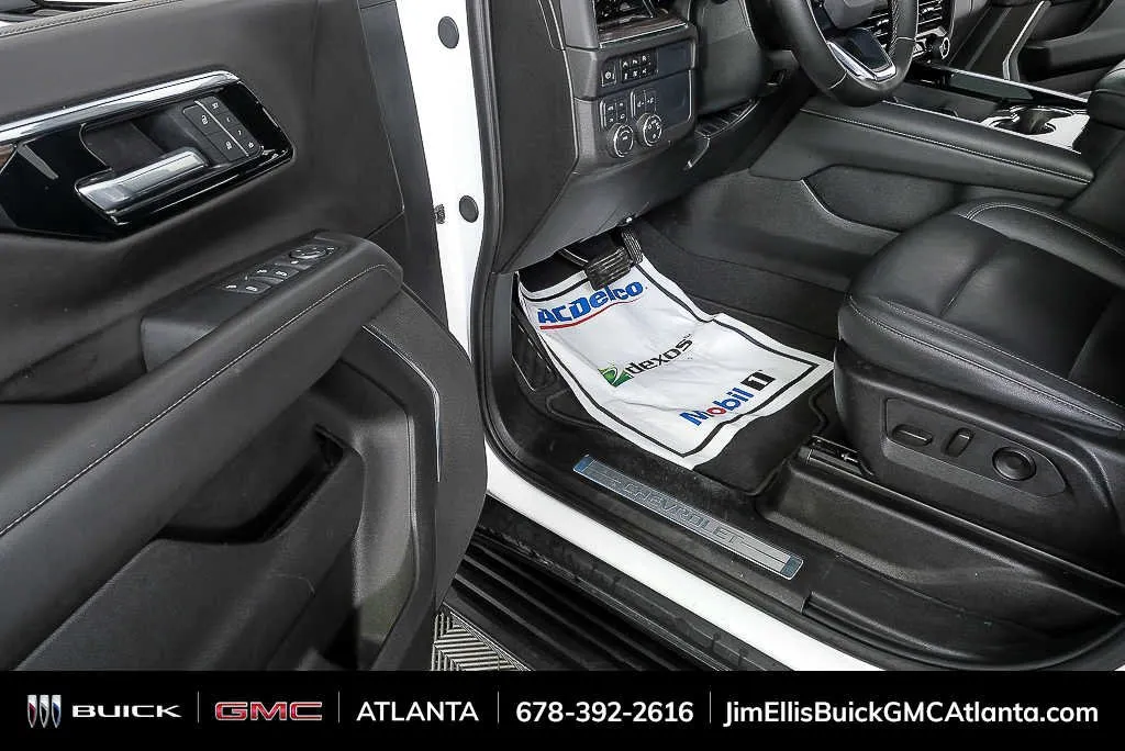 2025 Chevrolet Tahoe LT thumbnail 7