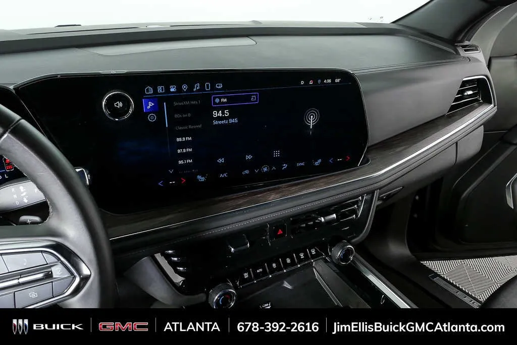 2025 Chevrolet Tahoe LT thumbnail 12
