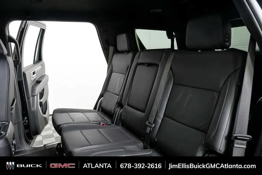 2025 Chevrolet Tahoe LT thumbnail 20