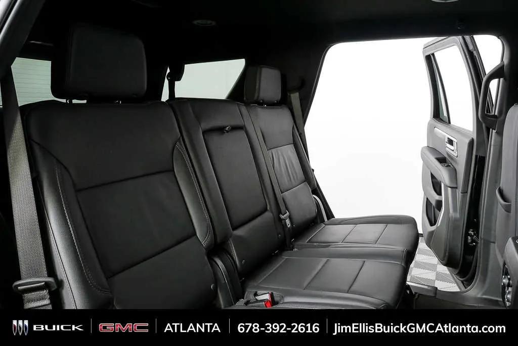2025 Chevrolet Tahoe LT thumbnail 21