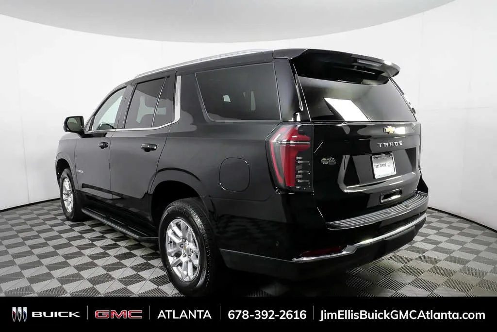 2025 Chevrolet Tahoe LT thumbnail 28