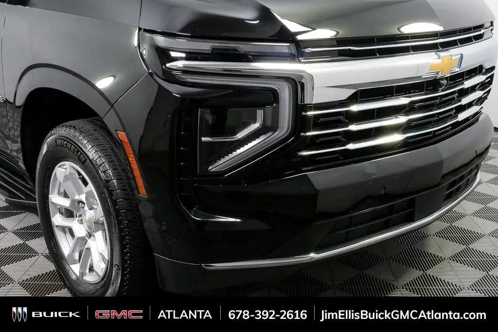 2025 Chevrolet Tahoe LT thumbnail 38