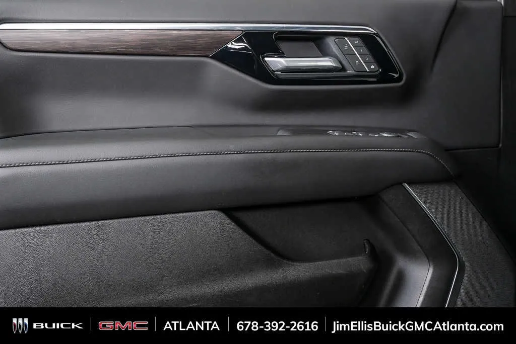 2025 Chevrolet Tahoe LT thumbnail 6