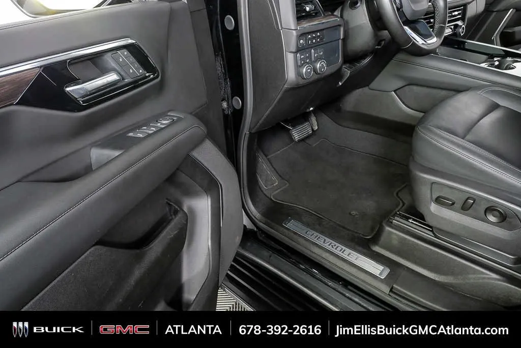 2025 Chevrolet Tahoe LT thumbnail 7