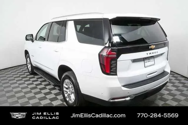 2025 Chevrolet Tahoe LT thumbnail 28