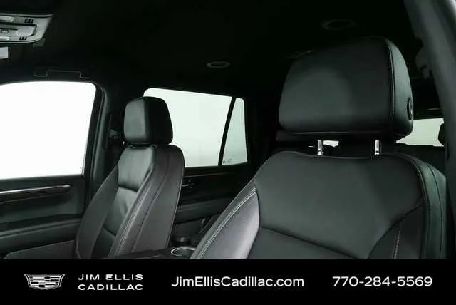 2025 Chevrolet Tahoe LT thumbnail 5