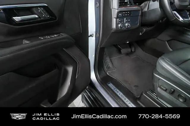 2025 Chevrolet Tahoe LT thumbnail 7