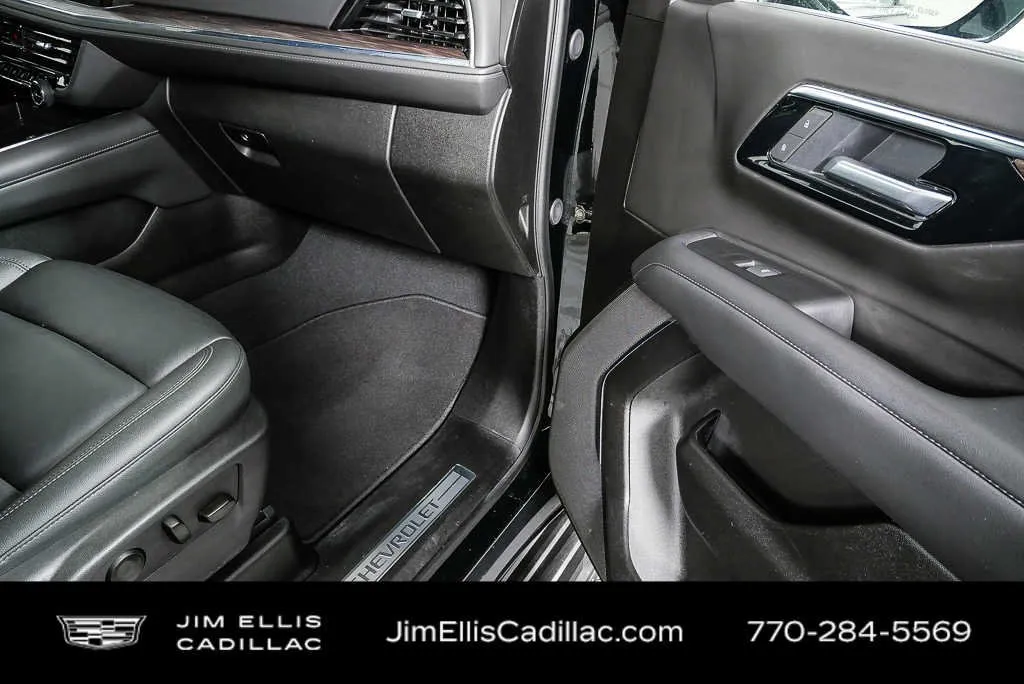2025 Chevrolet Tahoe LT thumbnail 24