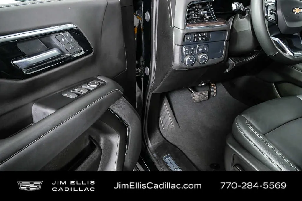 2025 Chevrolet Tahoe LT thumbnail 7