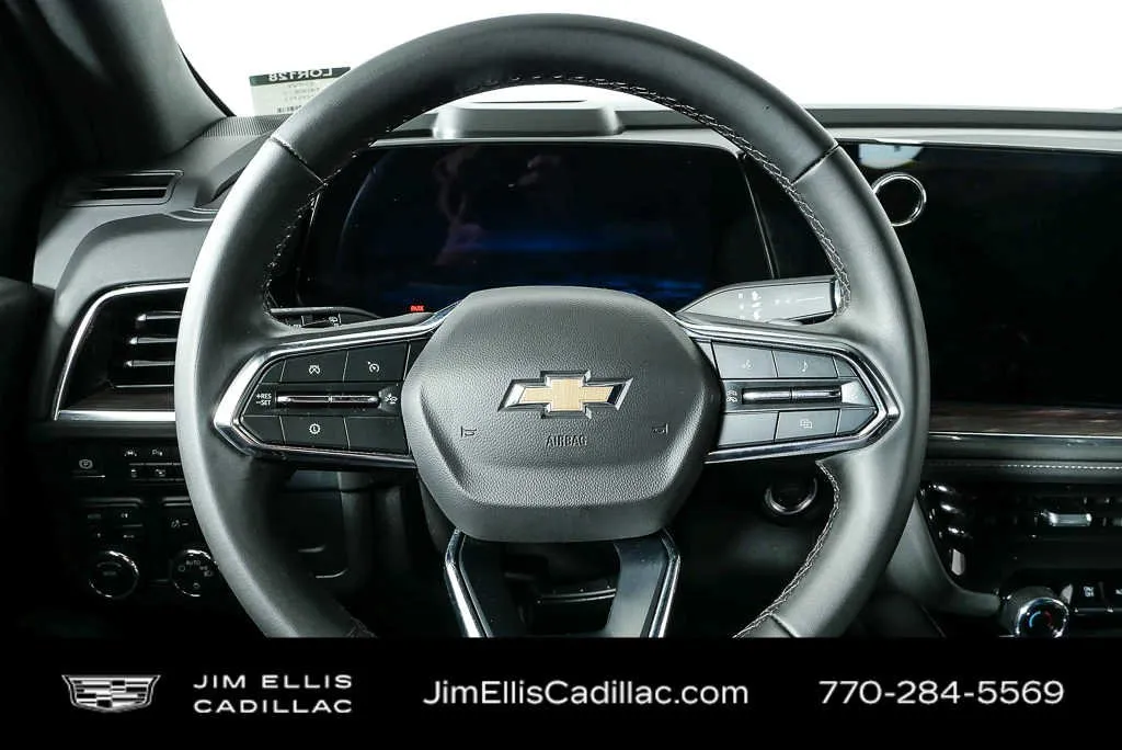 2025 Chevrolet Tahoe LT thumbnail 9
