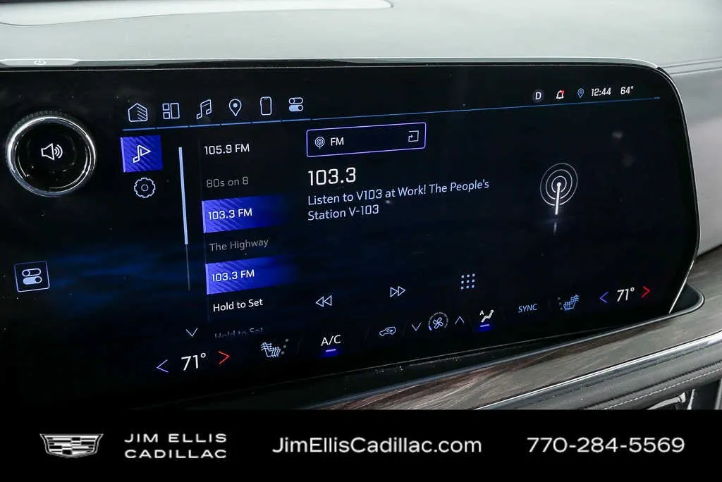 2025 Chevrolet Tahoe LT thumbnail 14