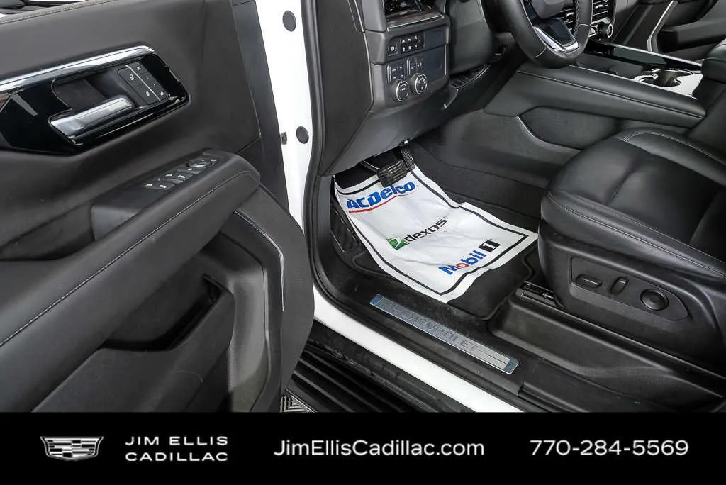 2025 Chevrolet Tahoe LT thumbnail 7