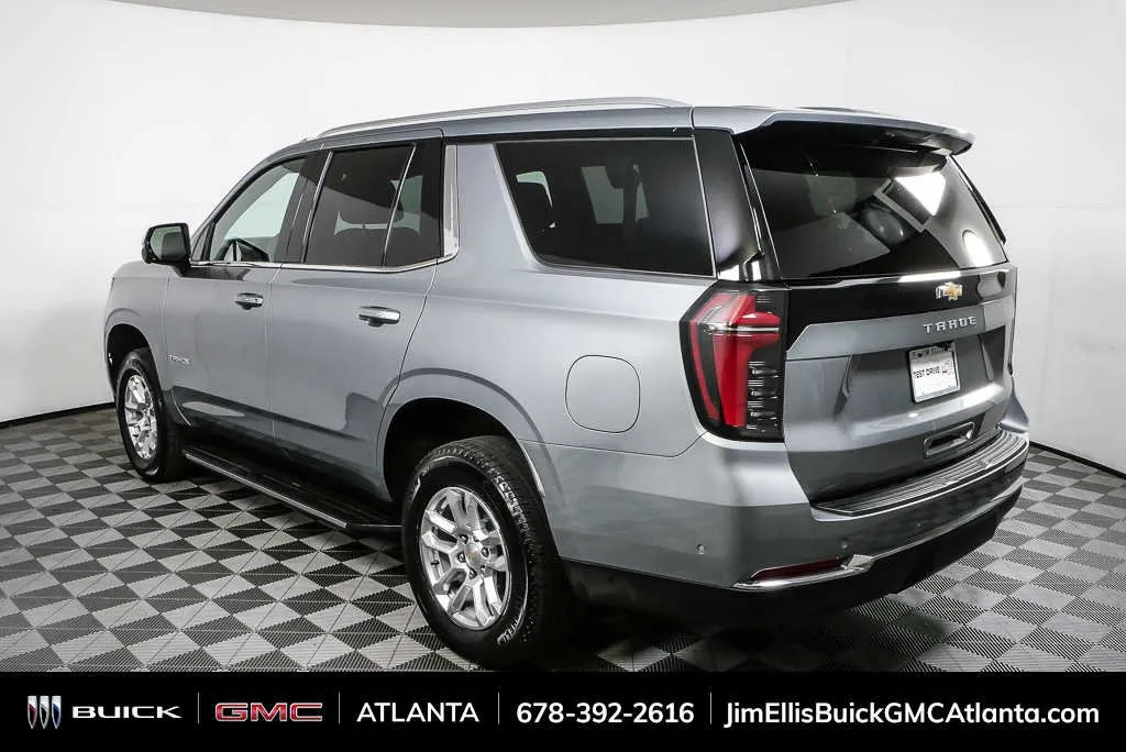 2025 Chevrolet Tahoe LT thumbnail 28