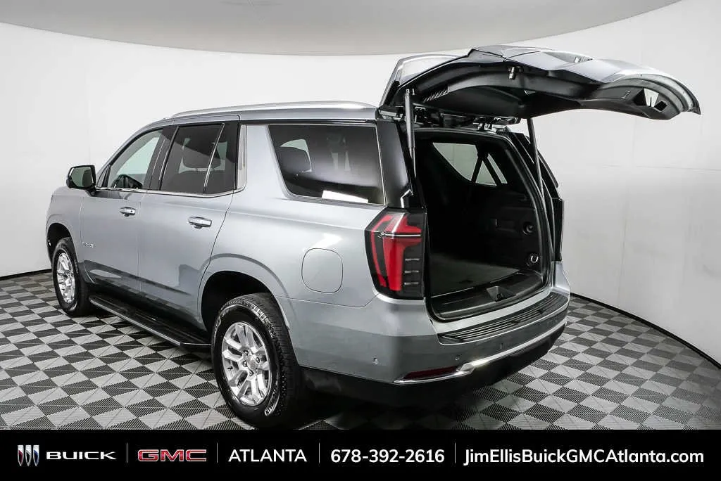2025 Chevrolet Tahoe LT thumbnail 35