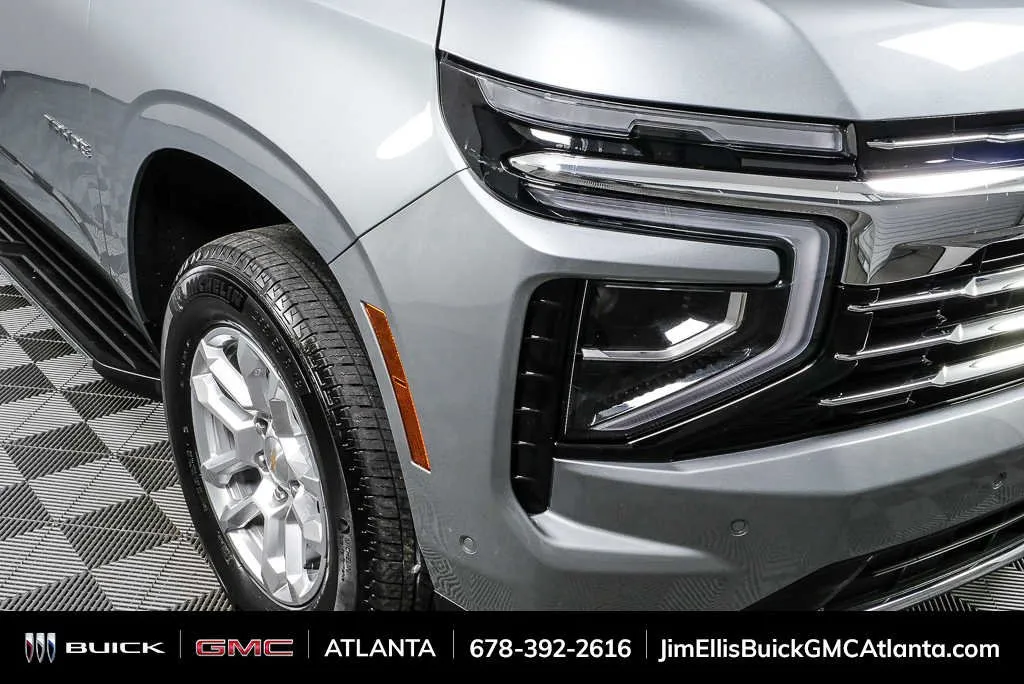 2025 Chevrolet Tahoe LT thumbnail 38