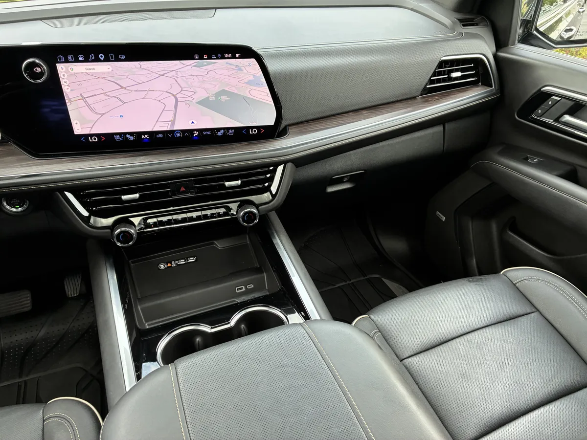 2025 Chevrolet Tahoe Premier thumbnail 21