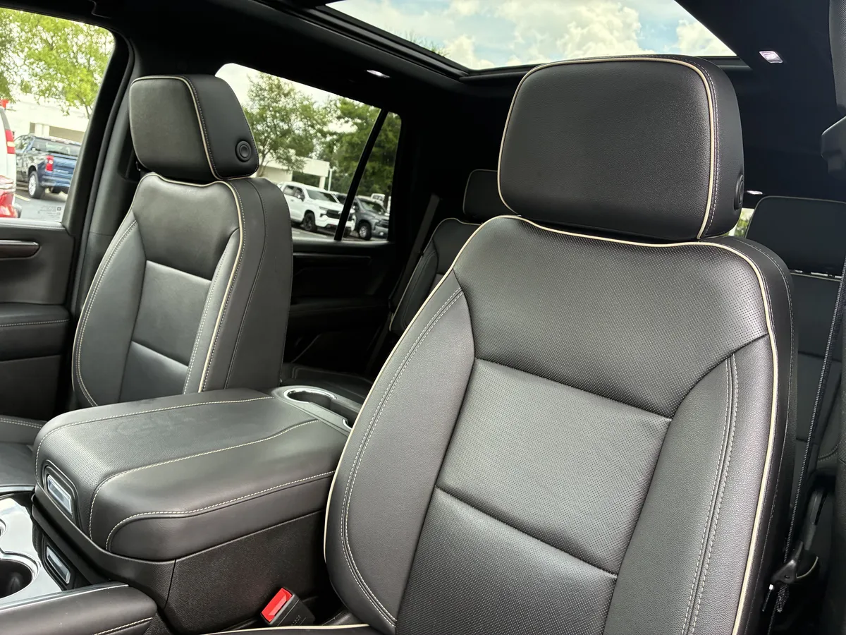 2025 Chevrolet Tahoe Premier thumbnail 23
