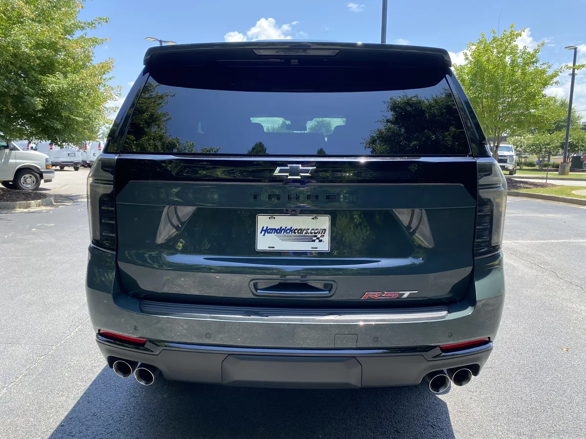 2025 Chevrolet Tahoe RST thumbnail 7