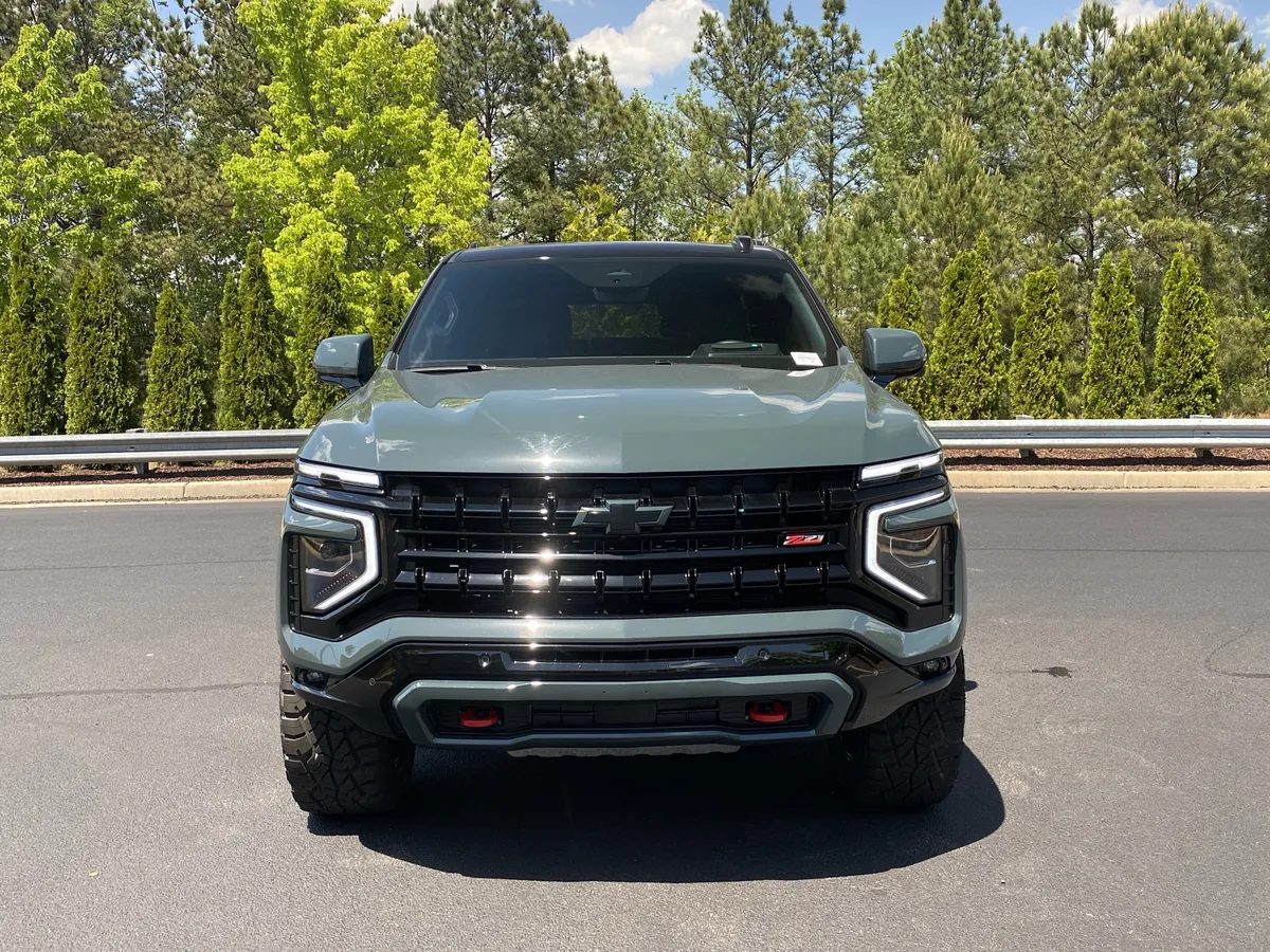2025 Chevrolet Tahoe Z71 thumbnail 12