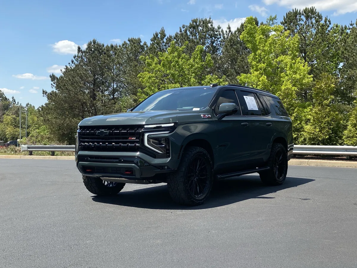2025 Chevrolet Tahoe Z71 thumbnail 13