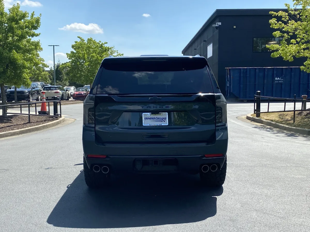 2025 Chevrolet Tahoe Z71 thumbnail 16