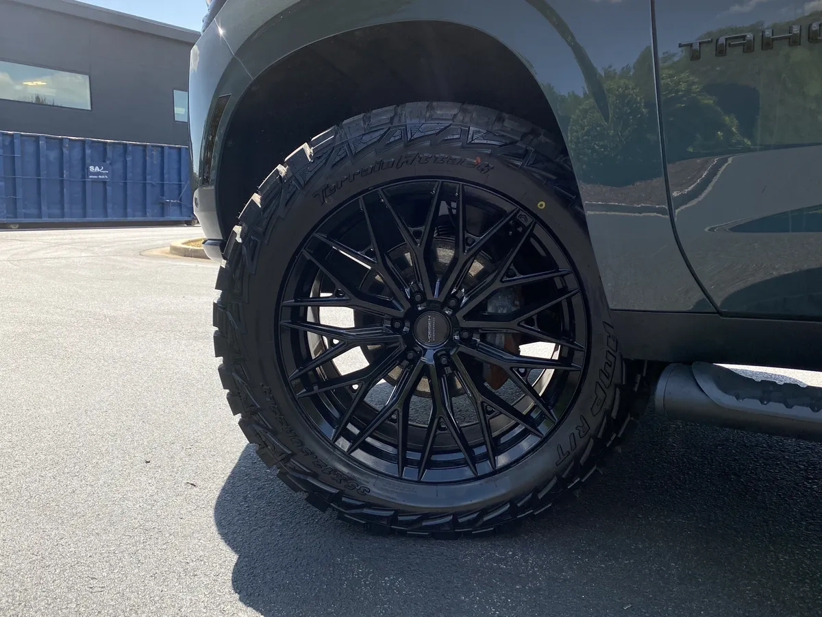 2025 Chevrolet Tahoe Z71 thumbnail 17