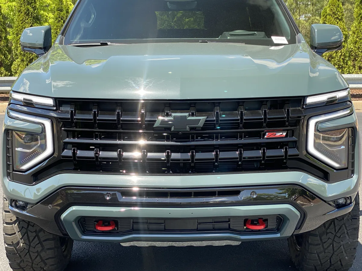 2025 Chevrolet Tahoe Z71 thumbnail 19