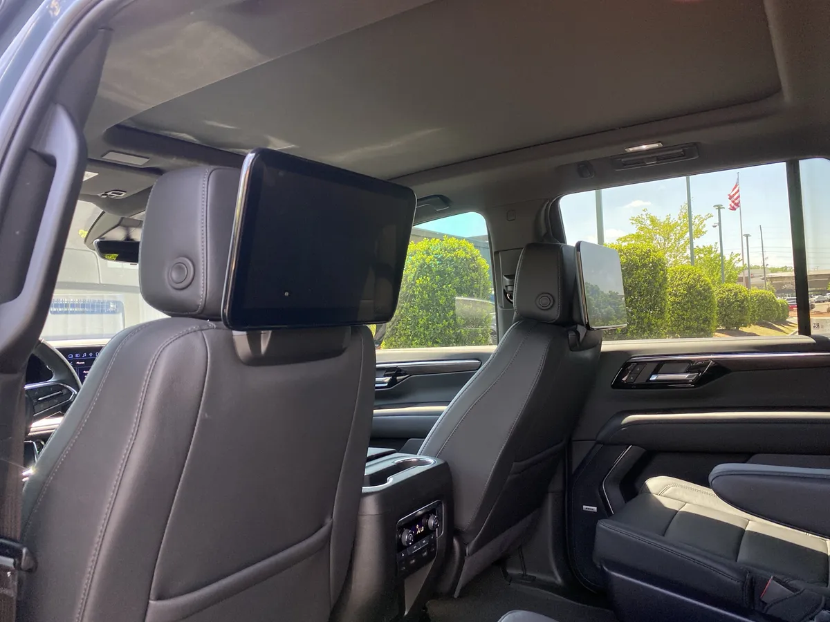 2025 Chevrolet Tahoe Z71 thumbnail 43